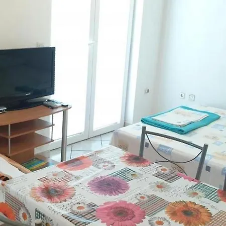 Apartment With Parking Space Omisalj, Krk - 22474 Omišalj
