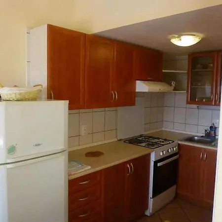 Apartman With Parking Space Omisalj, Krk - 22474 Omišalj