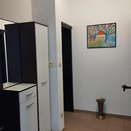Apartman With Parking Space Omisalj, Krk - 22474